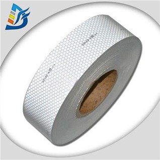 Pita Reflektif Suria